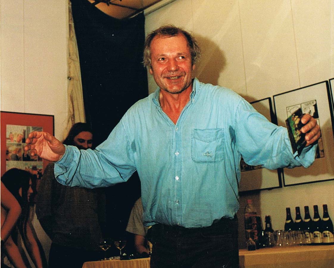 Kees Kousemaker performing a speech at the Drawn & Quarterly exposition at Lambiek in 1996