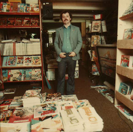 Kees Kousemaker at stripwinkel Lambiek comic shop in 1974